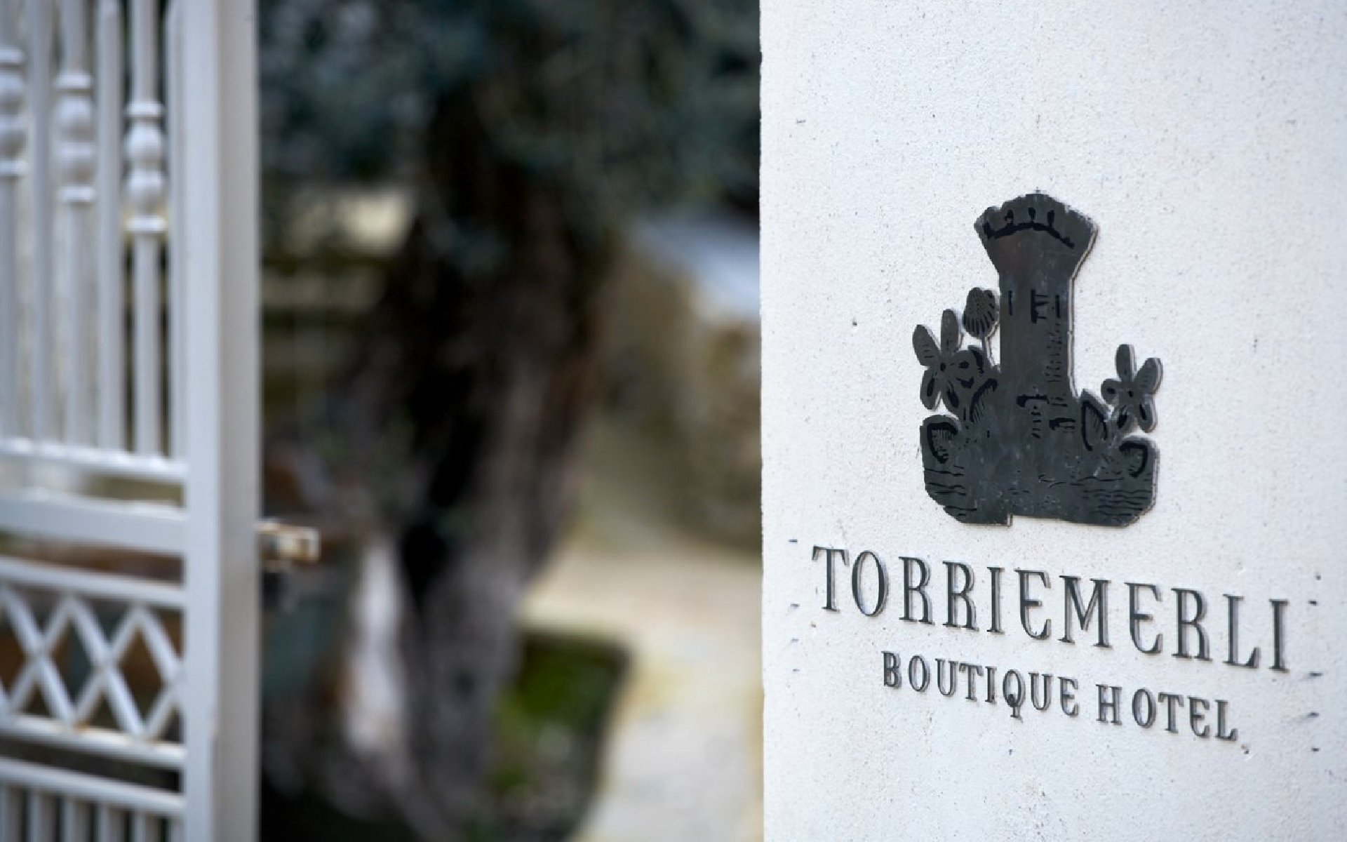 TORRI E MERLI